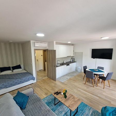 Square Studio Tuzla Extérieur photo
